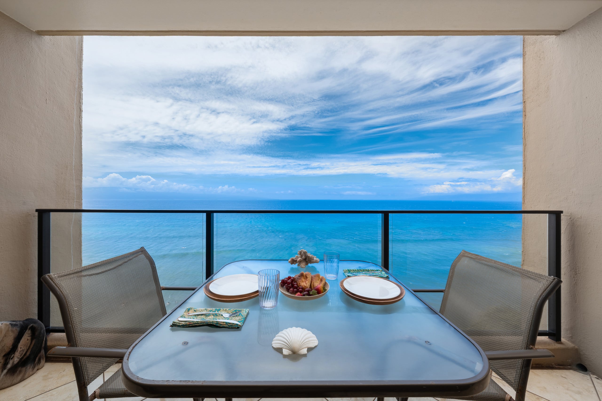 Condo in Lahaina · ★4.8 · 1 bedroom · 2 beds · 1 bath - Image 8