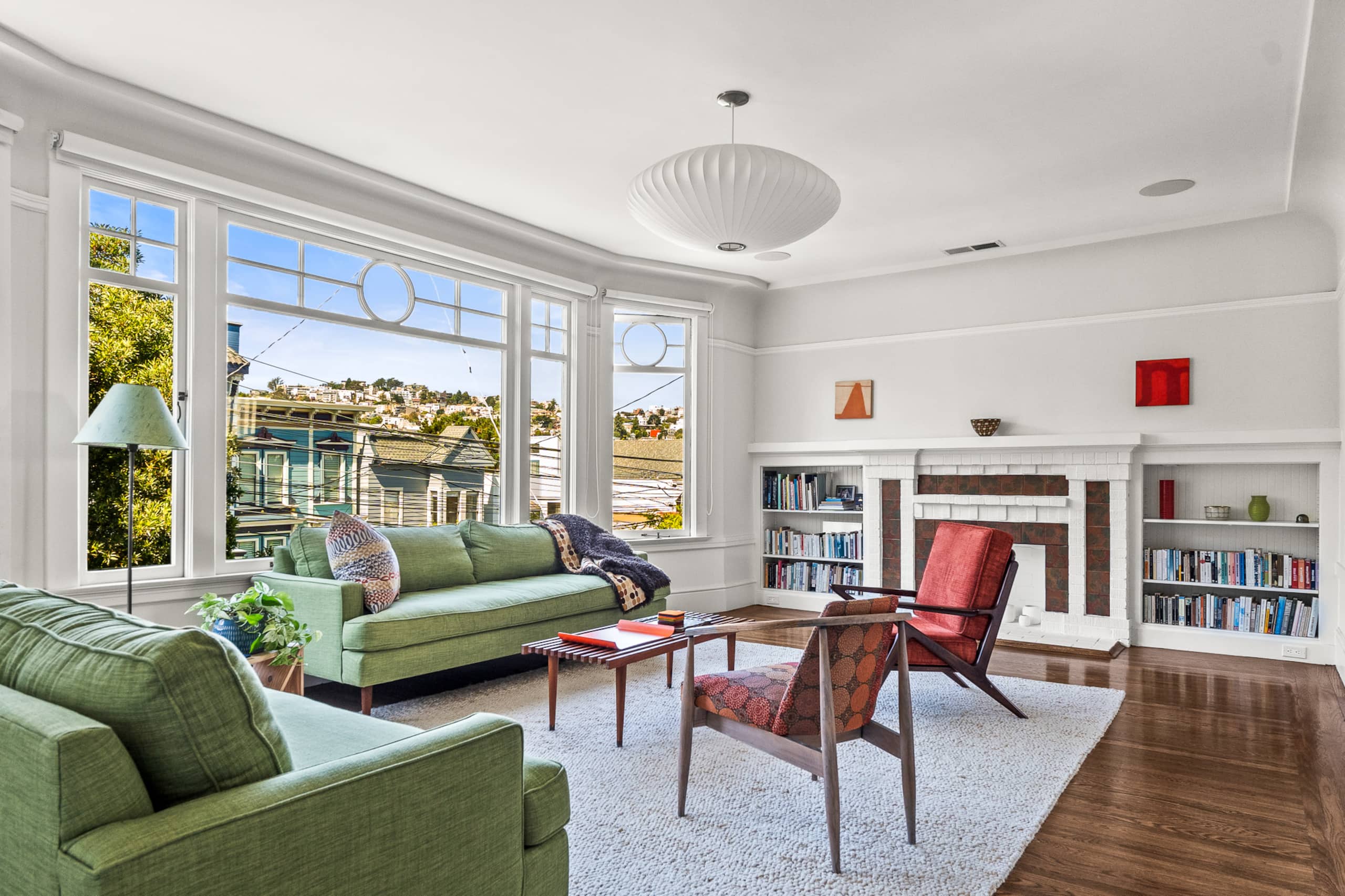 Condo in San Francisco · ★5.0 · 2 bedrooms · 2 beds · 1.5 baths - Image 1