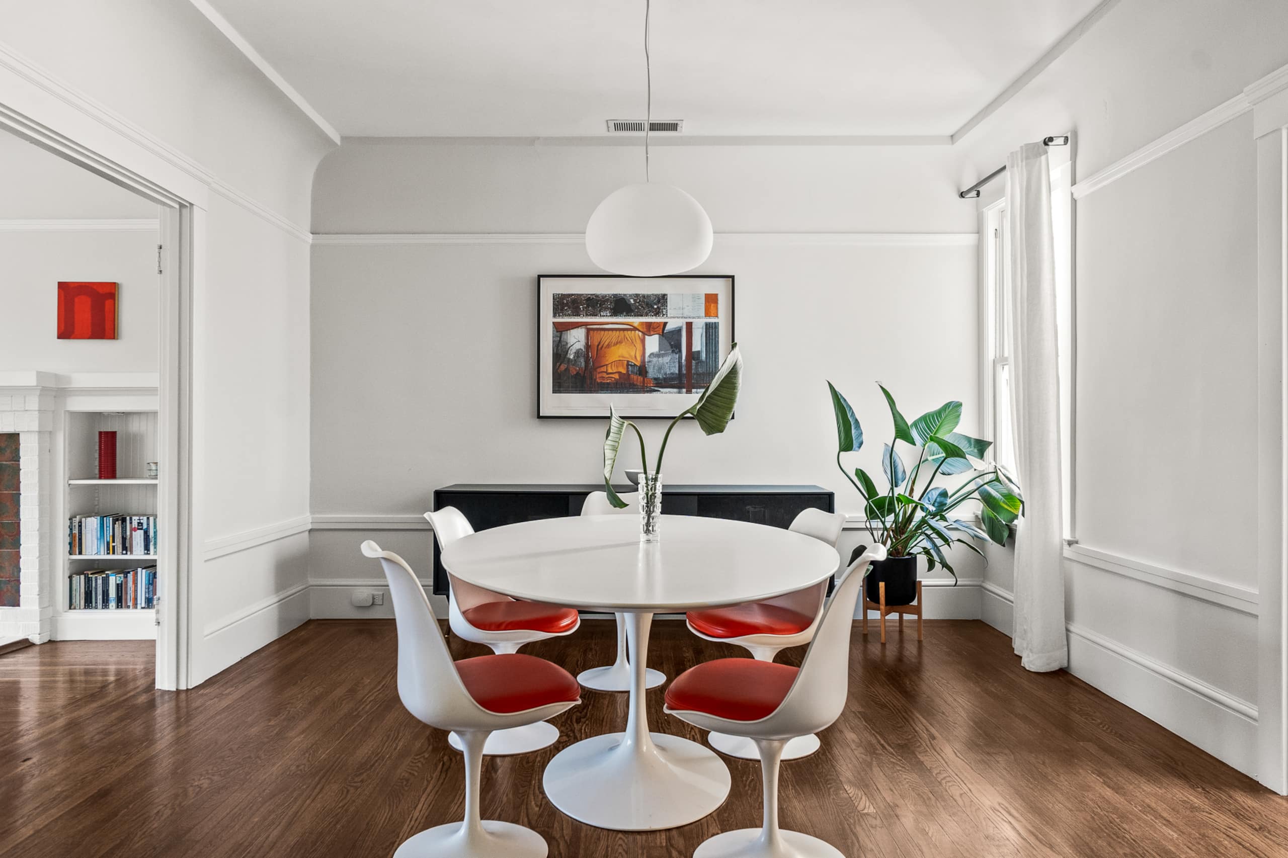 Condo in San Francisco · ★5.0 · 2 bedrooms · 2 beds · 1.5 baths - Image 11