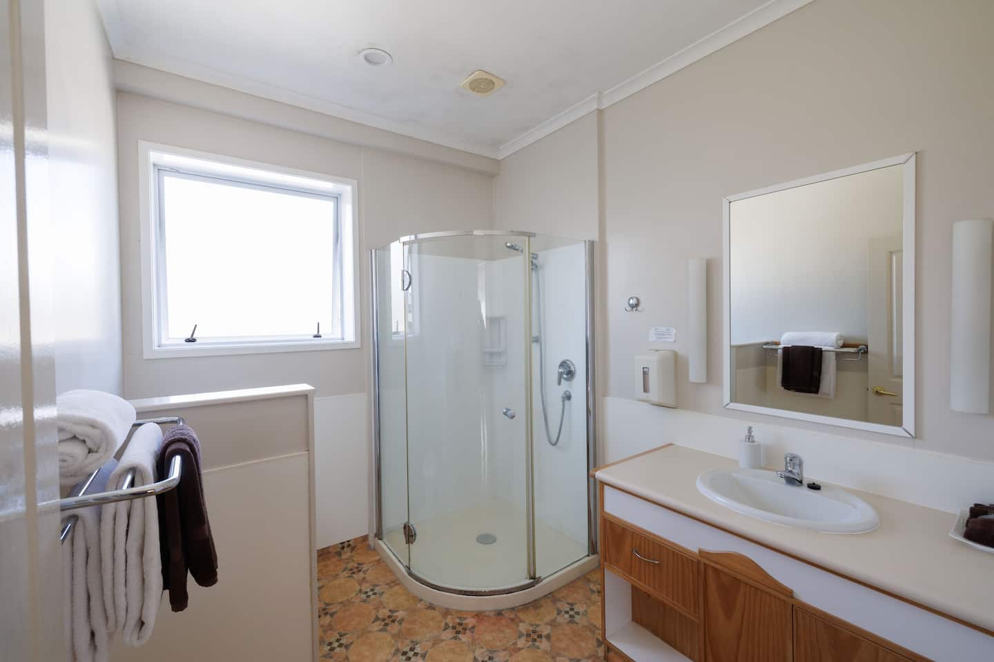 One Bedroom Cosy Unit 4