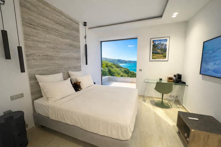 Suite Bavella - Villa de 600 m² con vistas panorámicas. En tres niveles, con ascensor, 7 suites, piscina de 15 m, cine, baño turco, sauna, sala de juegos y gimnasio. A 3 min de las playas.