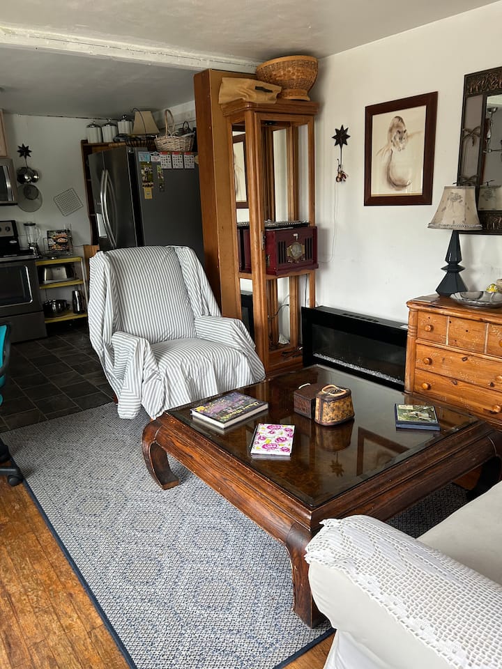 Your Del. Adventure   In This Apt. Near De Turf. - Dover, DE