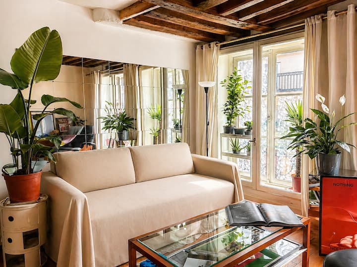 Luxury Louvre Design Apartment - 2nd arrondissement