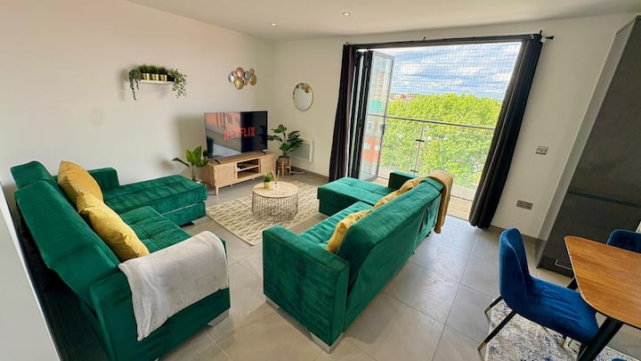 Lux 2 Bedroom Apartment At Central Chelsmford - Chelmsford