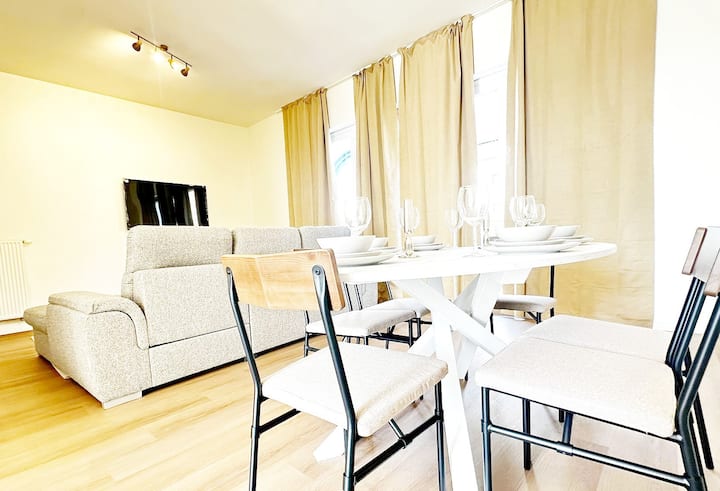 Quick Walk To Center | 2 Apartments, For Up To 24p - Sint-Martens-Latem