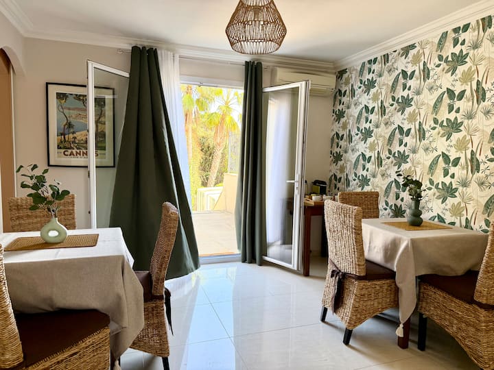 Terrasses Oasis – Vue Mer, Piscine & Jacuzzi - Le Cannet