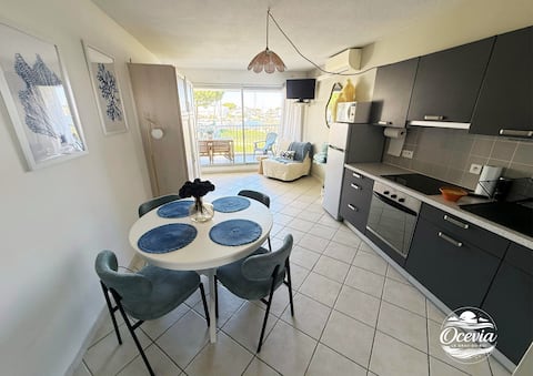 Propriété Airbnb réussie: Studio apartment with marina view • Beach within walking distance • Air conditioning • 4 people à Le Grau Du Roi