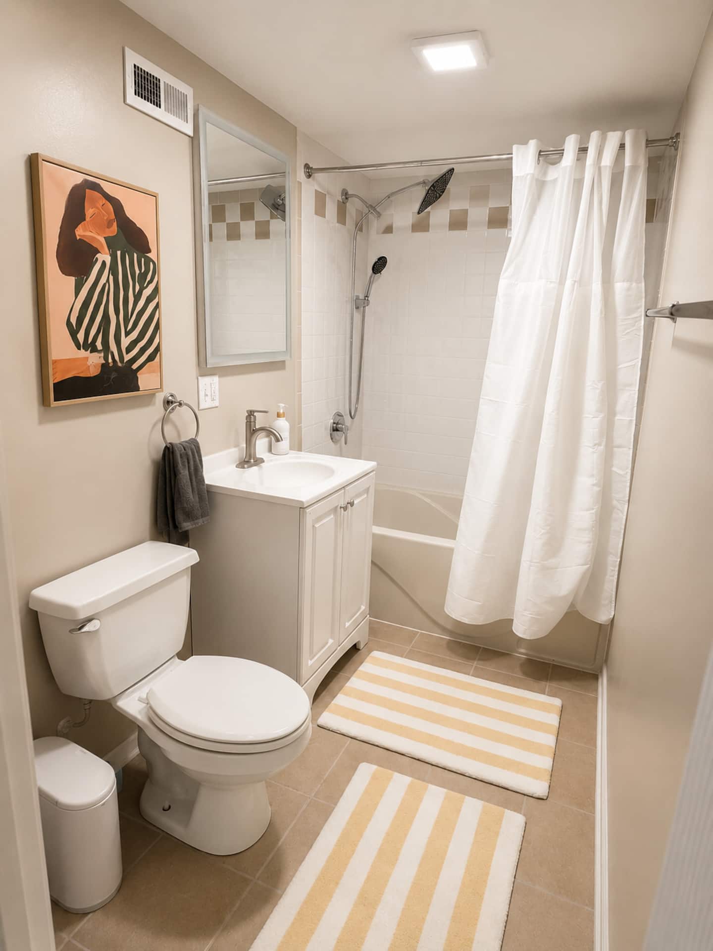 Full Bathroom 3