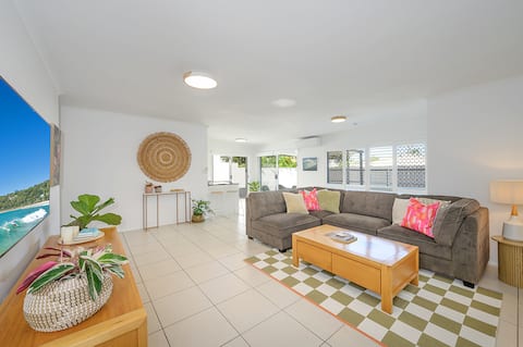 Popular Airbnb listing: *One Block Back in Buddina
