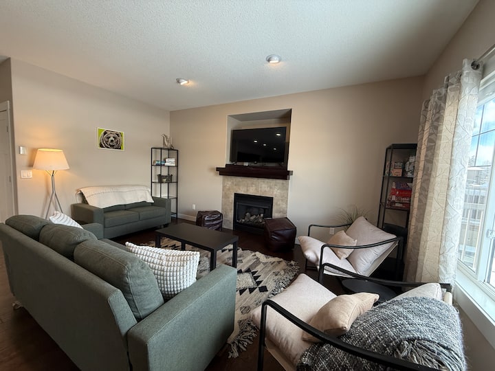 Mountain Getaway Retreat Close To Jasper Park - Hinton