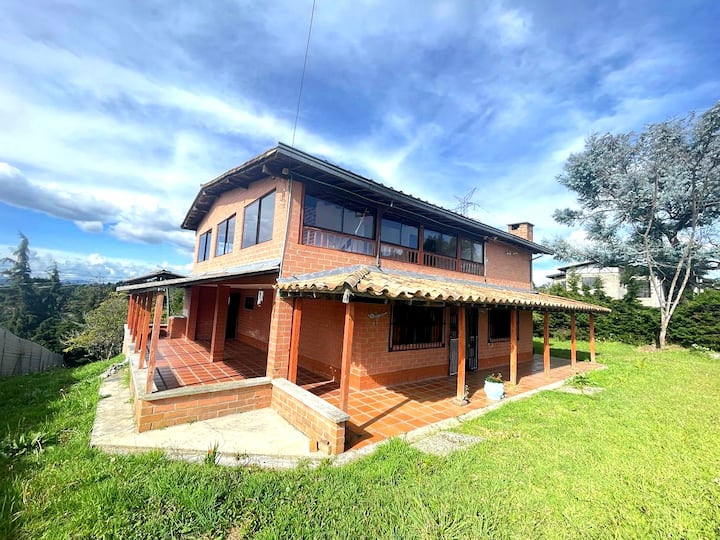 La Villa Sanadora | Casa Campestre En Santa Elena - Guarne