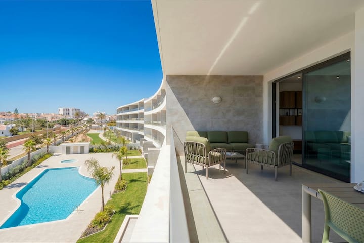 Marazul Retreat: Panoramic Sea Views & Beachside - Lagos