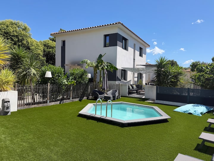 Maison Moderne Avec Piscine Et Terrain De Boules - Marseille