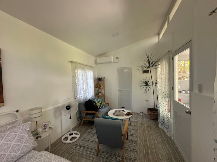 Casita De Gloria | Quiet Escape W/ Spacious Lawn - Hermosa