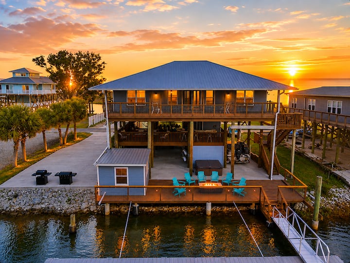 Redfish Retreat•hot Tub•deep Water Canal•40 ‘ Dock - Keaton Beach, Perry