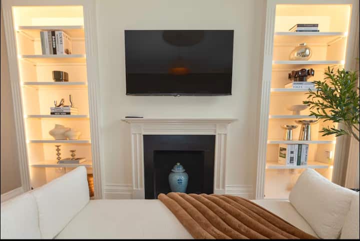 The Apartment, photo 7