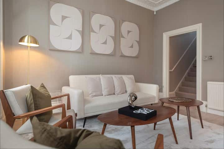 The Apartment, photo 4