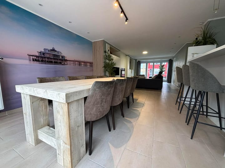 Woning Met Tuin En Parking (2)
300m Van Zee - Brujas