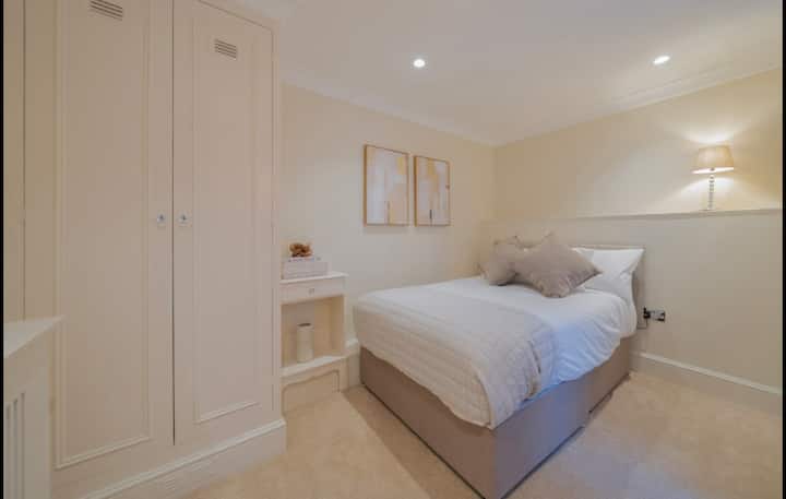 The Maisonette, photo 10