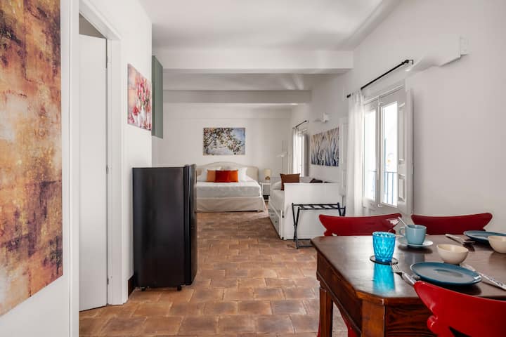 Historic Acireale Studio - Parking, Etna, Sea - Acireale