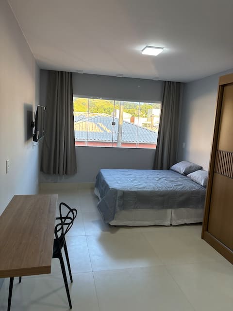 Successful Airbnb property: Very cozy studio, well located and new. in Campos Dos Goytacazes