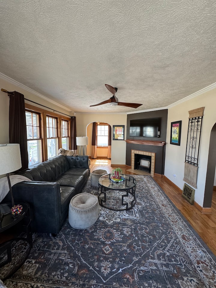 Charming 1920s Bungalow In The Heart Of Salina - Salina, KS