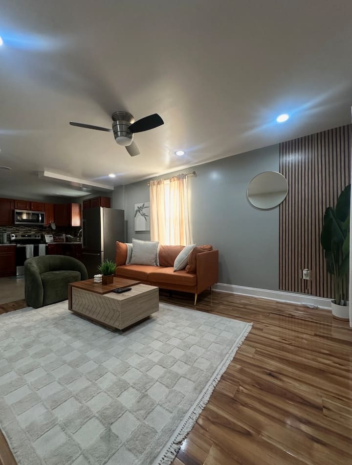 Luxe Comfort In Philly. Your Home Away From Home. - Upper Darby
