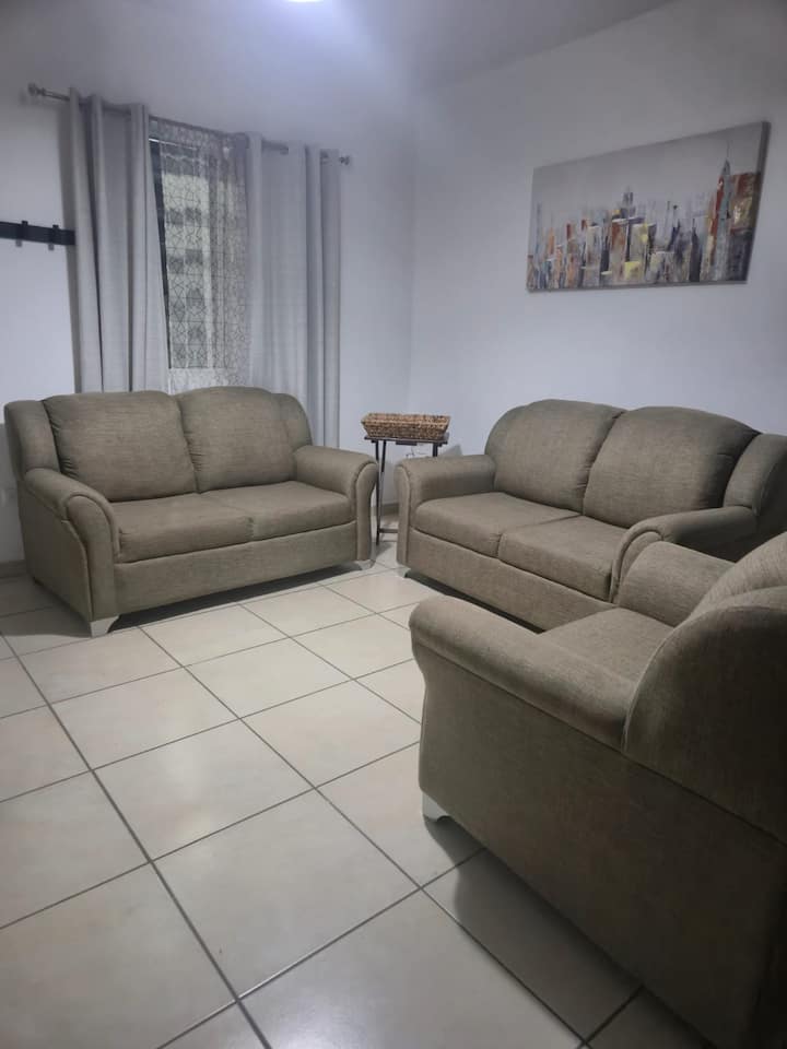 Casa Para Descansar, Cerca De Zona Industrial - Ramos Arizpe