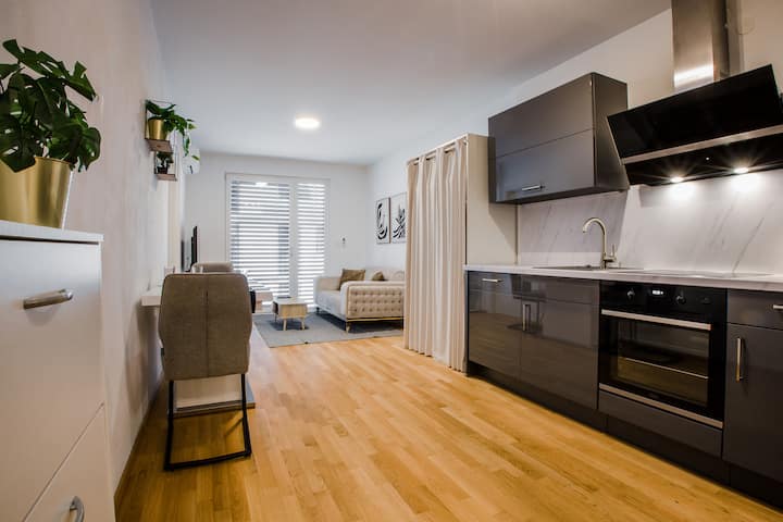 Modern Business Apartment | Self Check In | Wien22 - Wiedeń