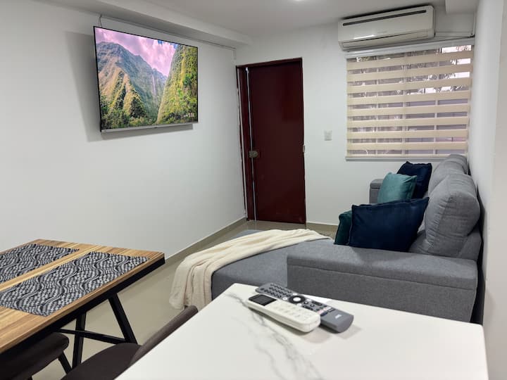 Cozy&familyfriendly 2 Bedrooom Apt W/ Parking&ac - San Salvador