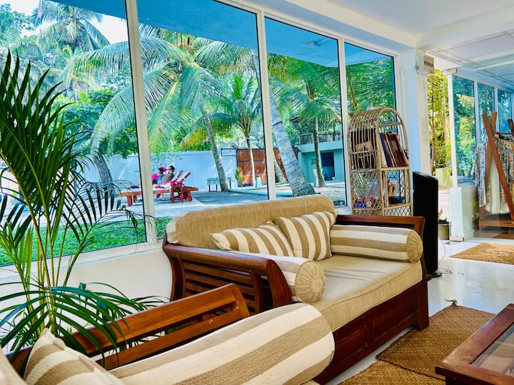 Bungalow Privé Avec Piscine - Hikkaduwa