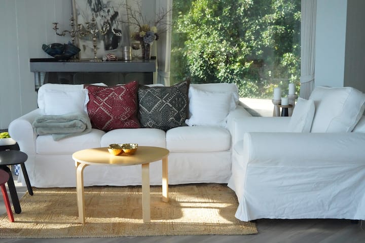 Oceanfront Glass House | 3br | Atelier 5934 - Bowen Island