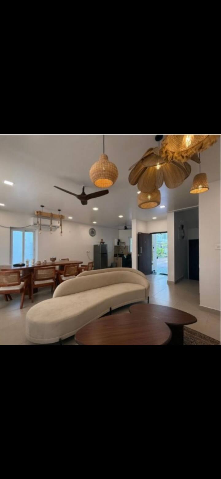 Living room image 5