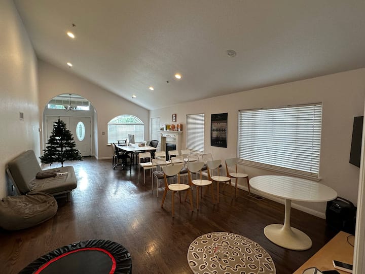 Shared Room, Pods (Olive Startup House) - Palo Alto, CA