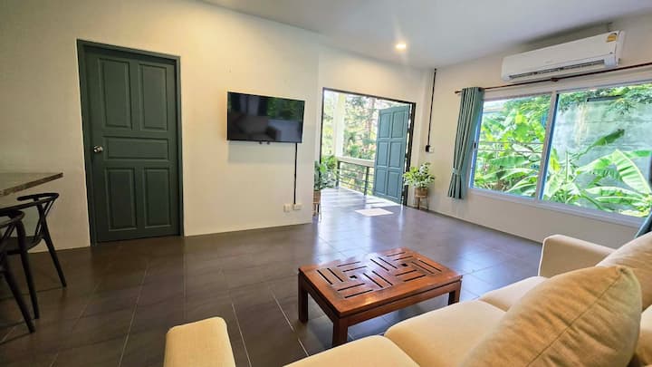 1 Bed, Kitchen, Living Room With Mountain View(b3) - Ko Tao