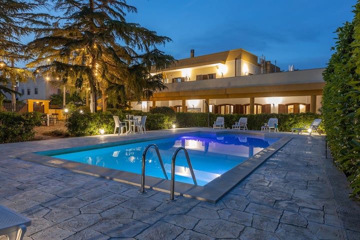 Trilocale Con Piscina Primo Piano Vicino Gallipoli - Casarano