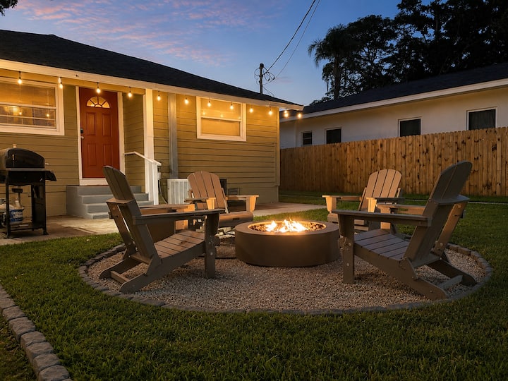Stylish Coastal Retreat | 10 Min To Beach - Clearwater, FL