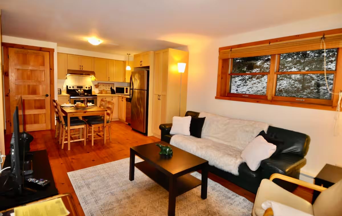Bachelor - Mont tremblant North: SKI, Bike, -1KM - Lac-Pimbina