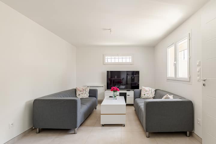 Petite Maison Agréable En Plein Centre De Loisirs - Avignon