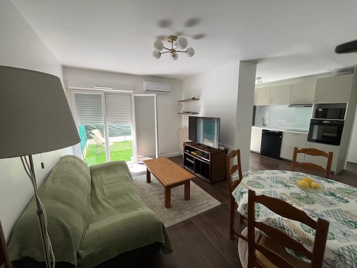 Appartement T2. Terrasse 50m² Plein Sud· Parking - La Londe-les-Maures