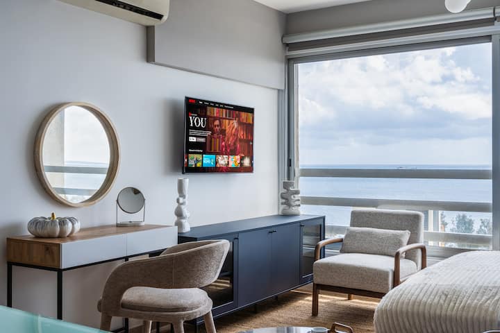 Signature Seaview Penthouse Studio - Limassol