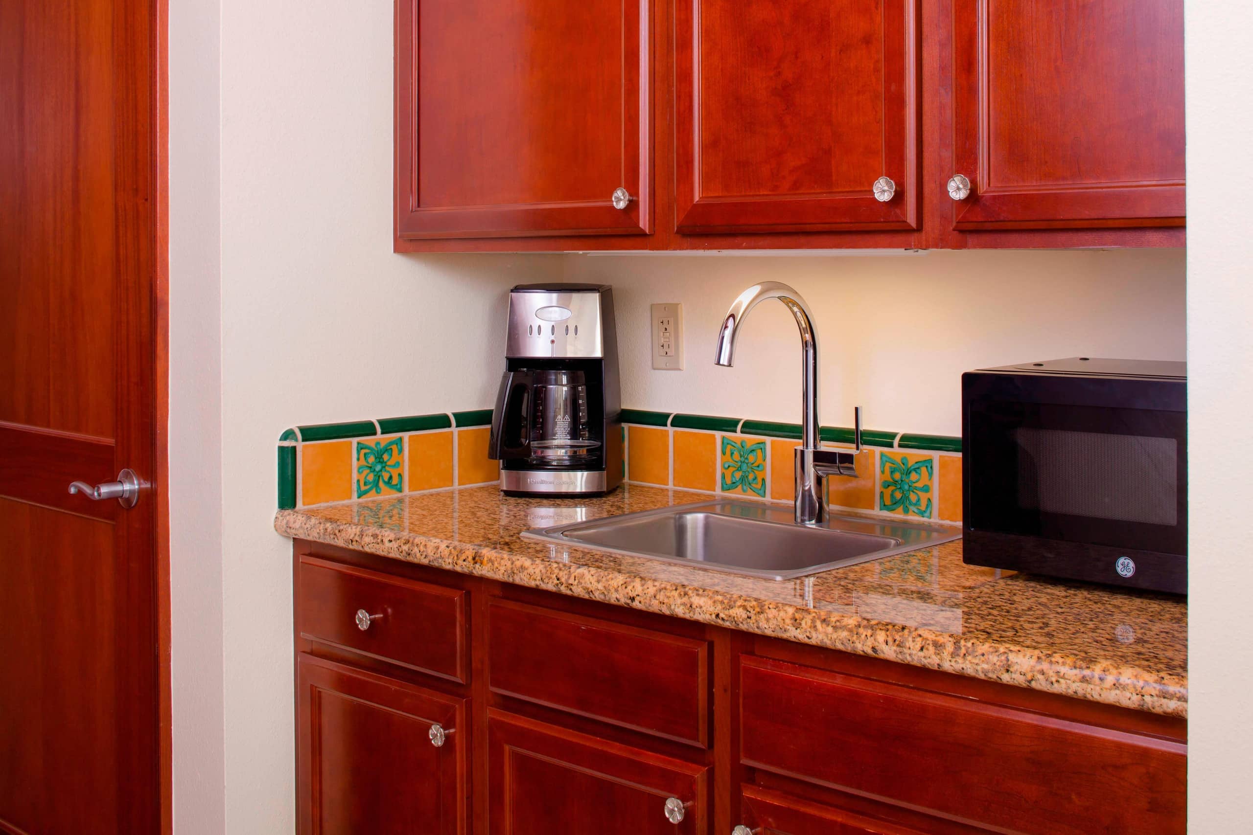 Studio Villa at Ko Olina Beachfront Resort - Photo 2
