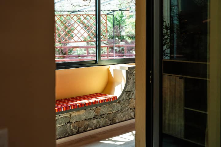 Traditional Madeira 2br W/ Bbq, Wifi & Parking - Madeira