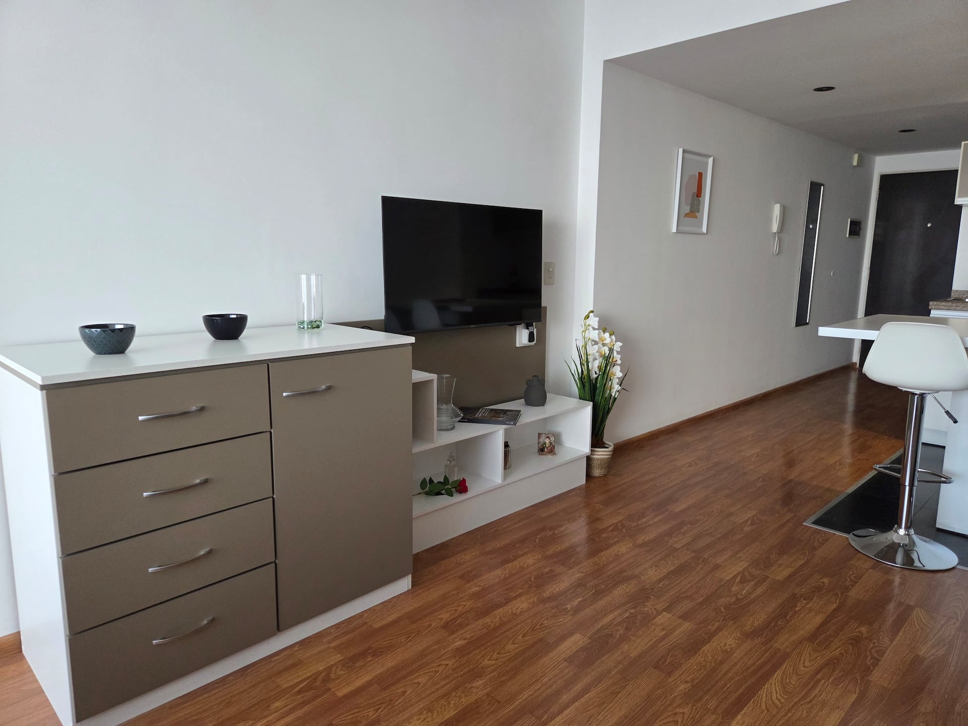 Modern and bright apartment in the heart of San Telmo