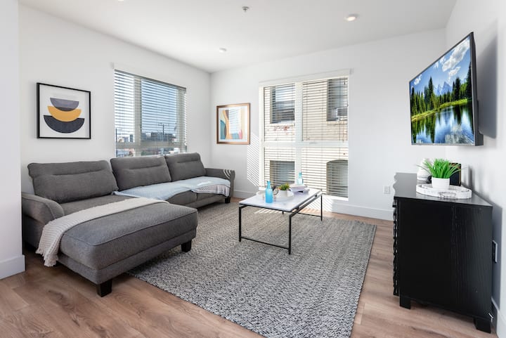 Comfortable 2br Stay W/ King Bed | Sleeps 6 - Los Ángeles, CA