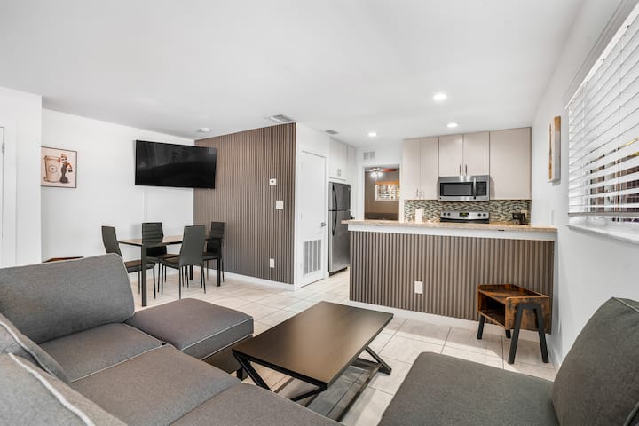 North Hyde Park 1 Bed/1 Bath Private Residence - Tampa