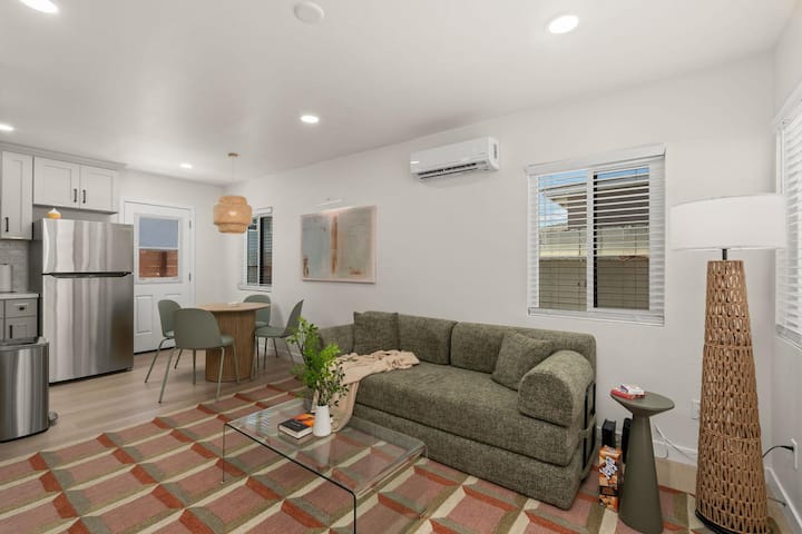 Pacific Beach Casita | Patio + Fire Pit - La Jolla Cove Beach, CA