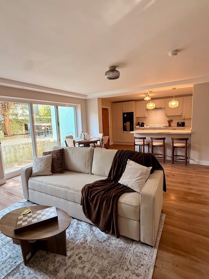 Coastal 2 Bed Apartment- Tenby - Tenby