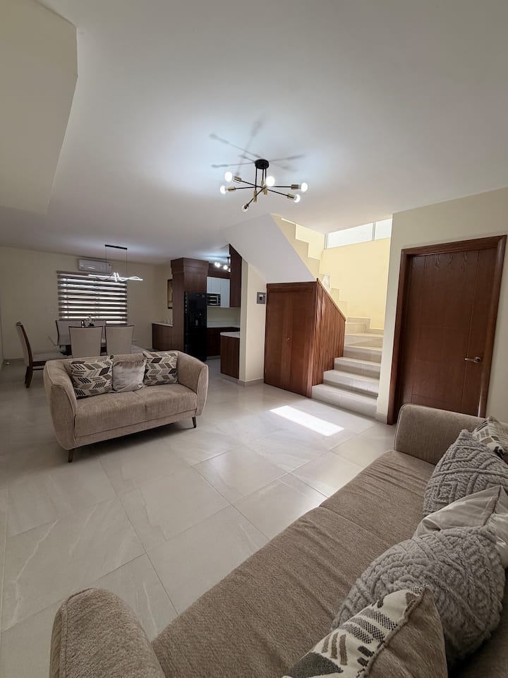 ¡Casa Nueva 2026! 3 Recámaras! - Hidalgo del Parral