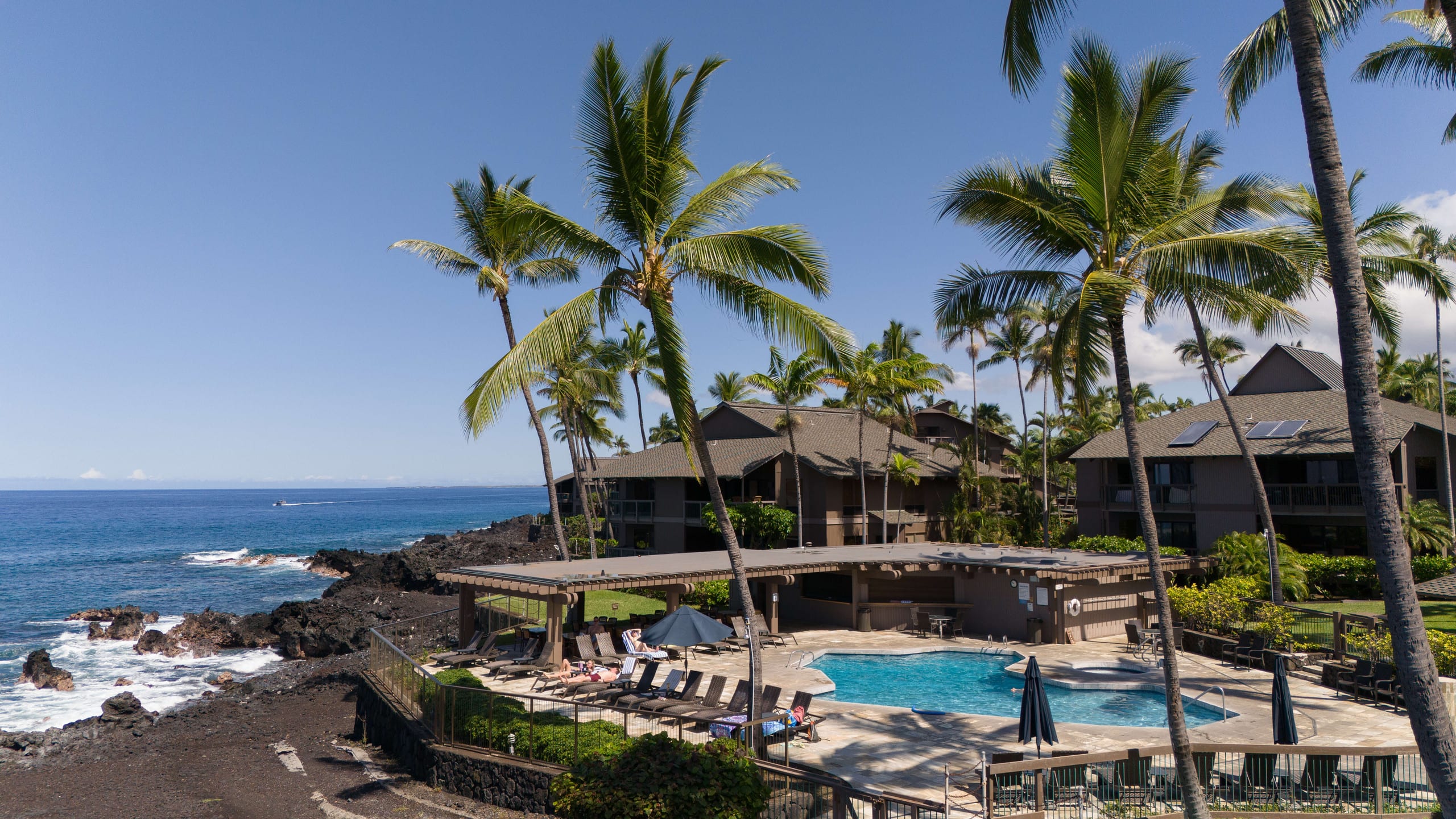 Oceanfront 3BR Kona Penthouse — Unreal Ocean Views - Photo 48